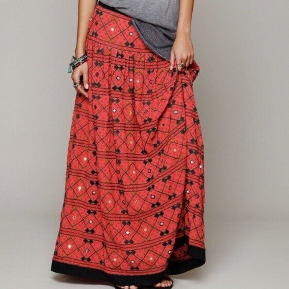 Free People Dresses & Skirts - Free People Delhi Dreams Embroidered Maxi Skirt